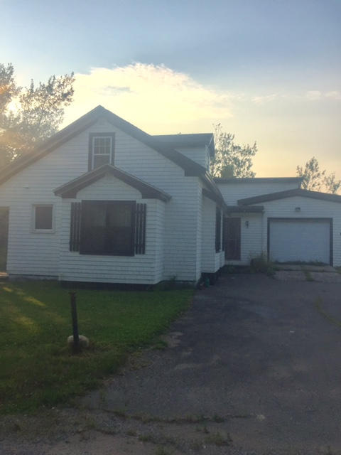 Building Exterior 
Photo 3