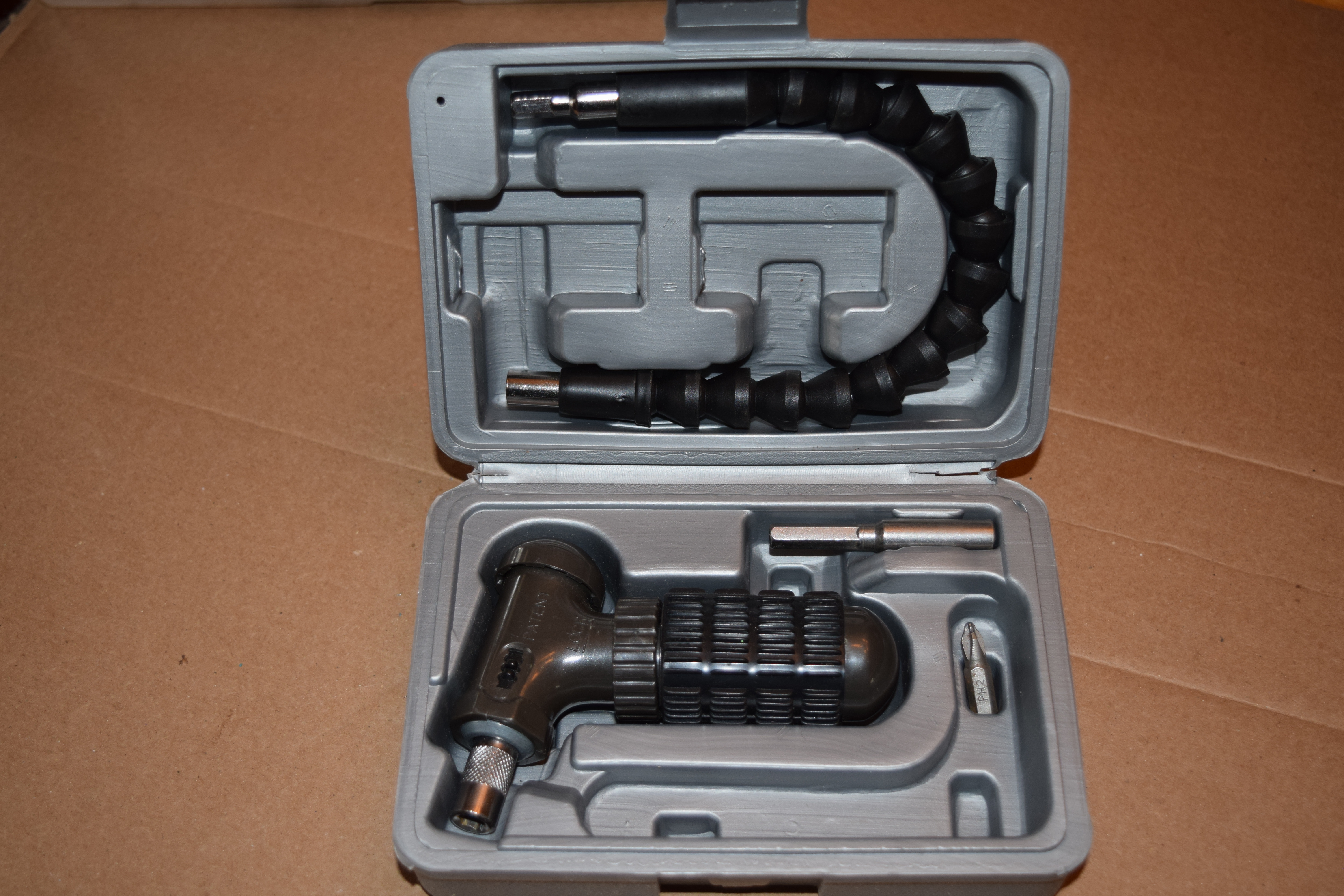 Ratcheting Flexible Drill/Drive Shaft (including Case)