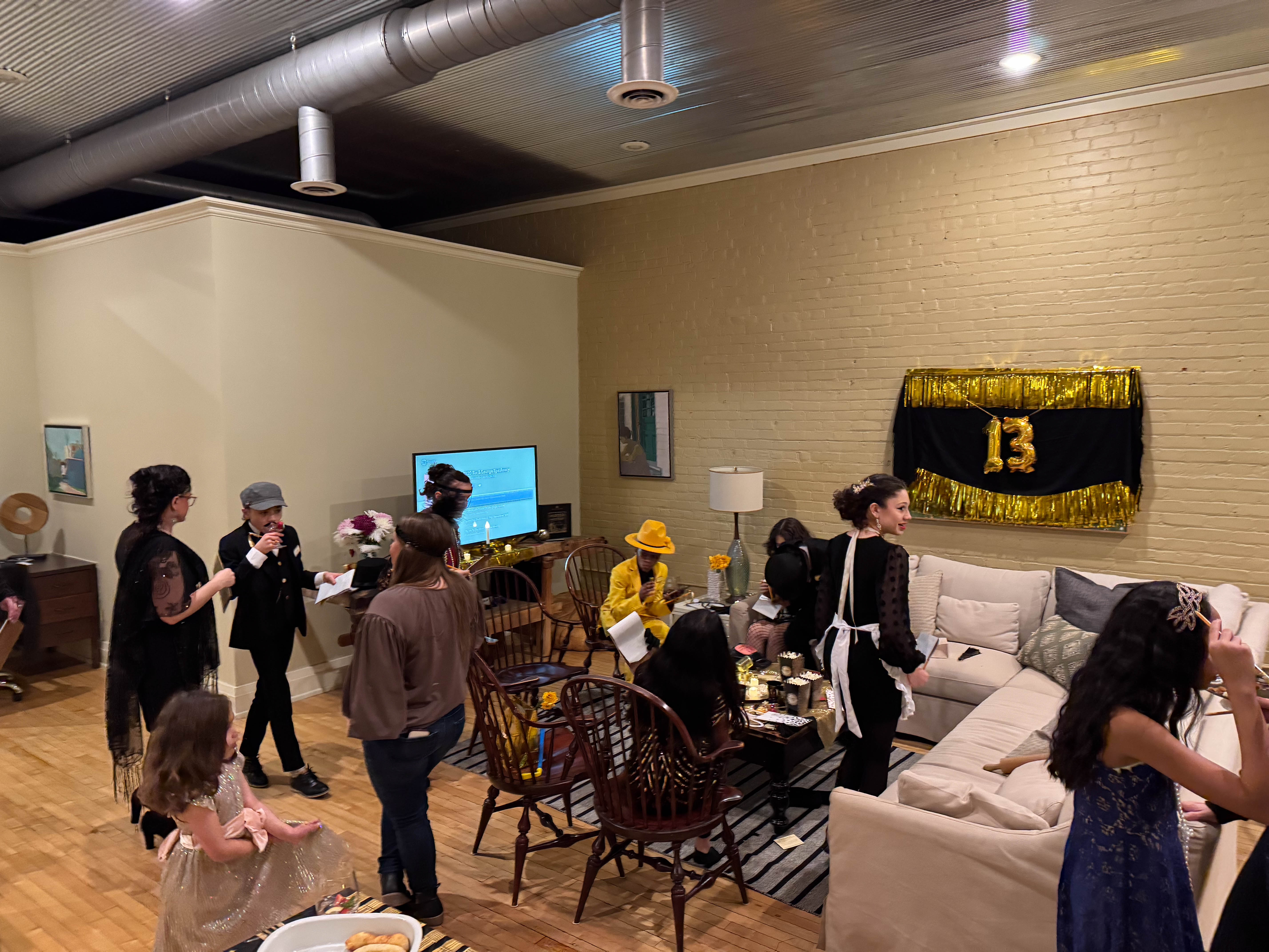 https://0201.nccdn.net/1_2/000/000/18d/3a0/kalamazoo-order-26.jpg