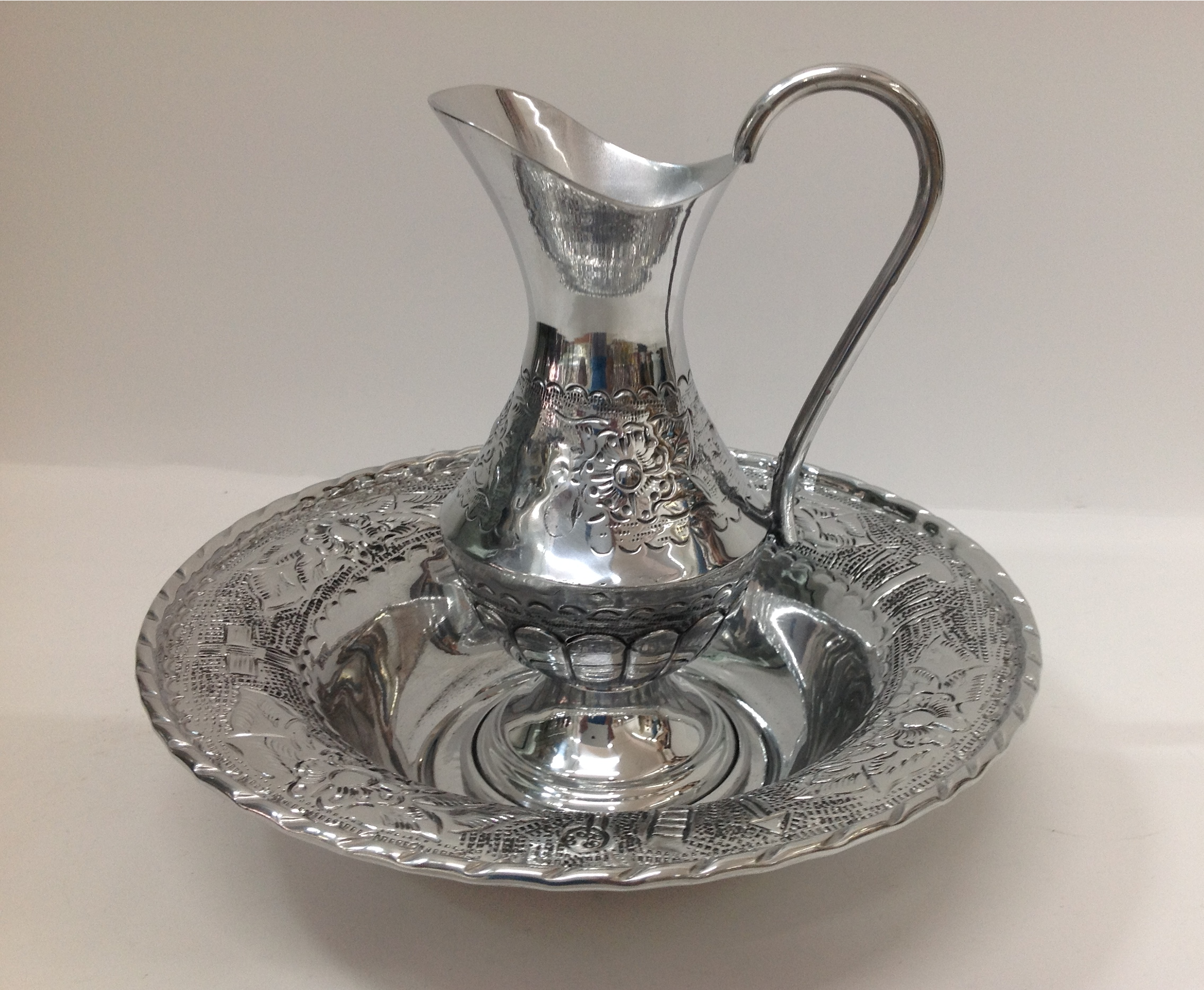 LAVATORIO DE ALUMINIO