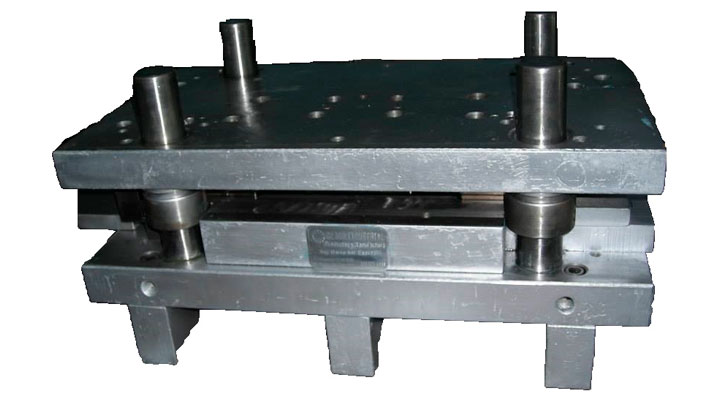 DE&CO INDUSTRIAL,S.A