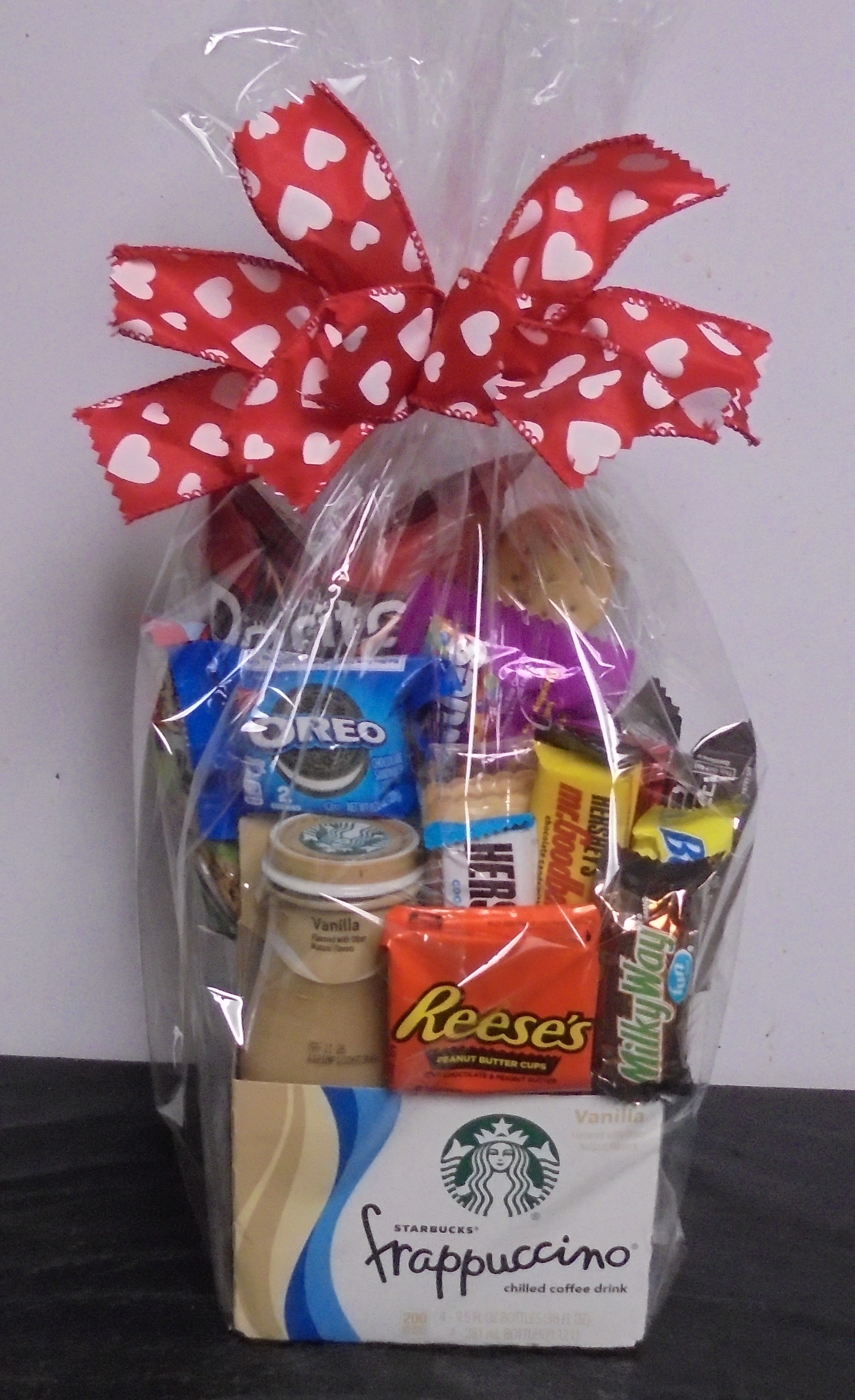 (19) "Starbucks" Drink Box
(Vanilla)
$40.00
(2 Left)