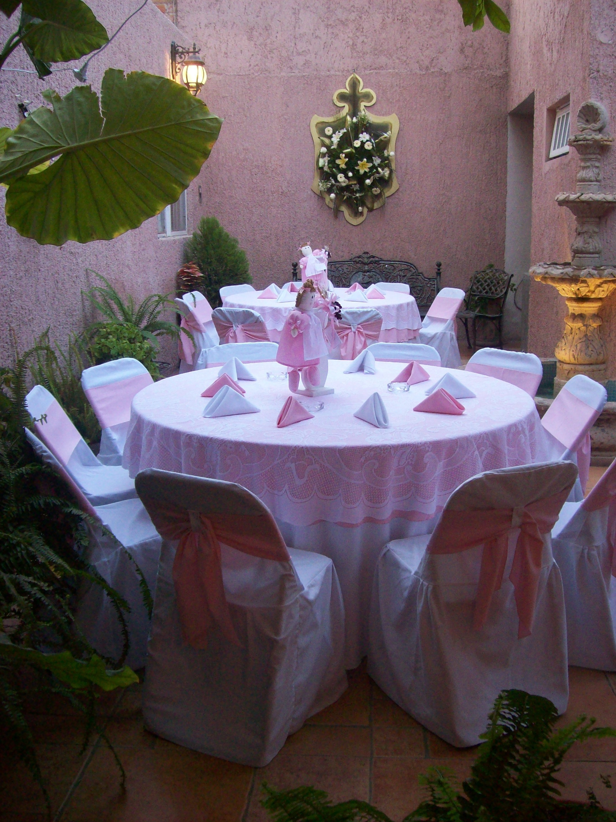 https://0201.nccdn.net/1_2/000/000/18e/bad/casa-de-chata-rosa-004-2134x2848.jpg