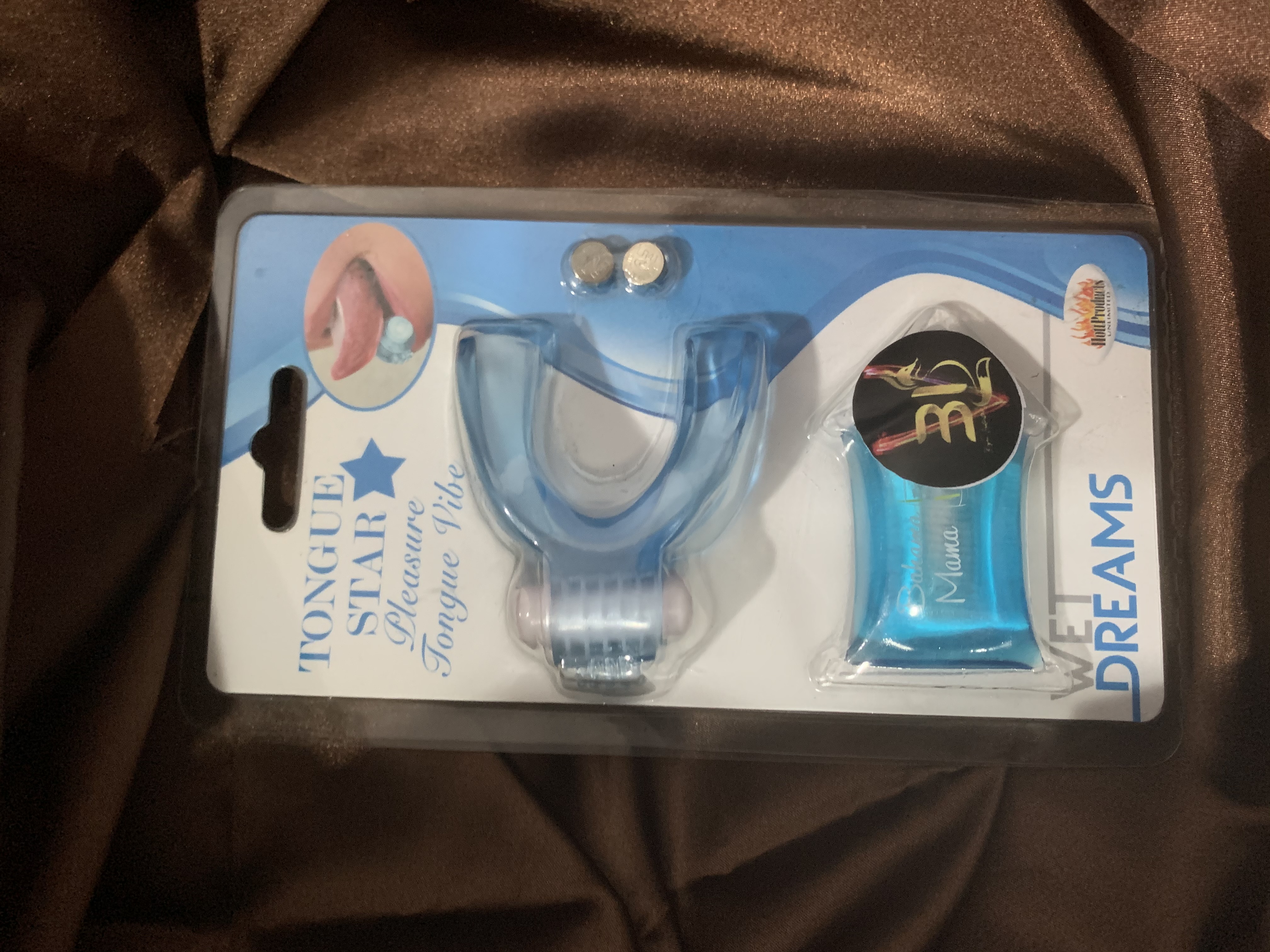 VIBRADOR PARA LA LENGUA
BRINDA A TU PAREJA UNA INCREIBLE Y UNICA SENSACION AL MOMENTO DE HACER SEXO ORAL
$  50.000