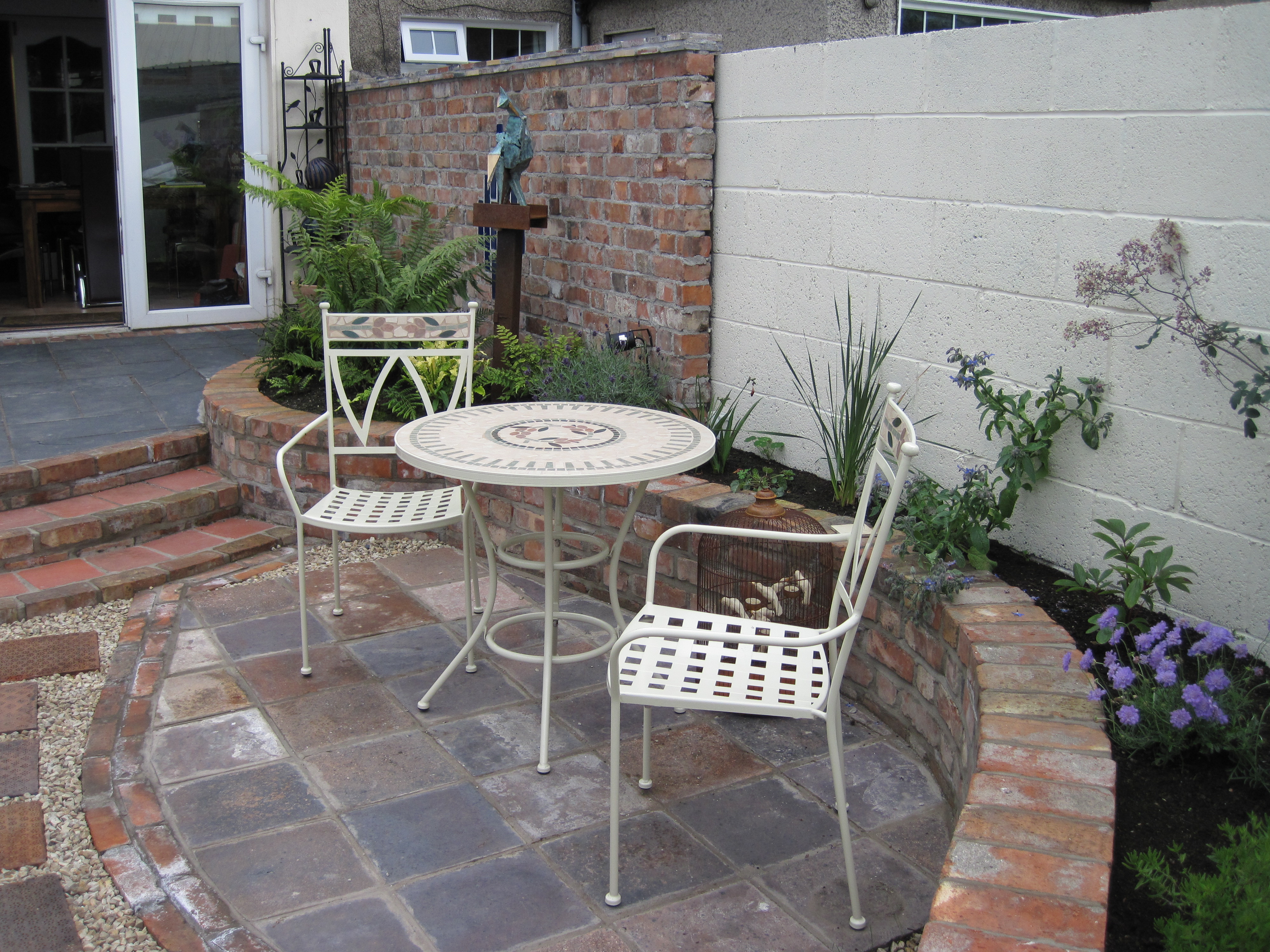 Patio Garden Design created from Recycled Materials