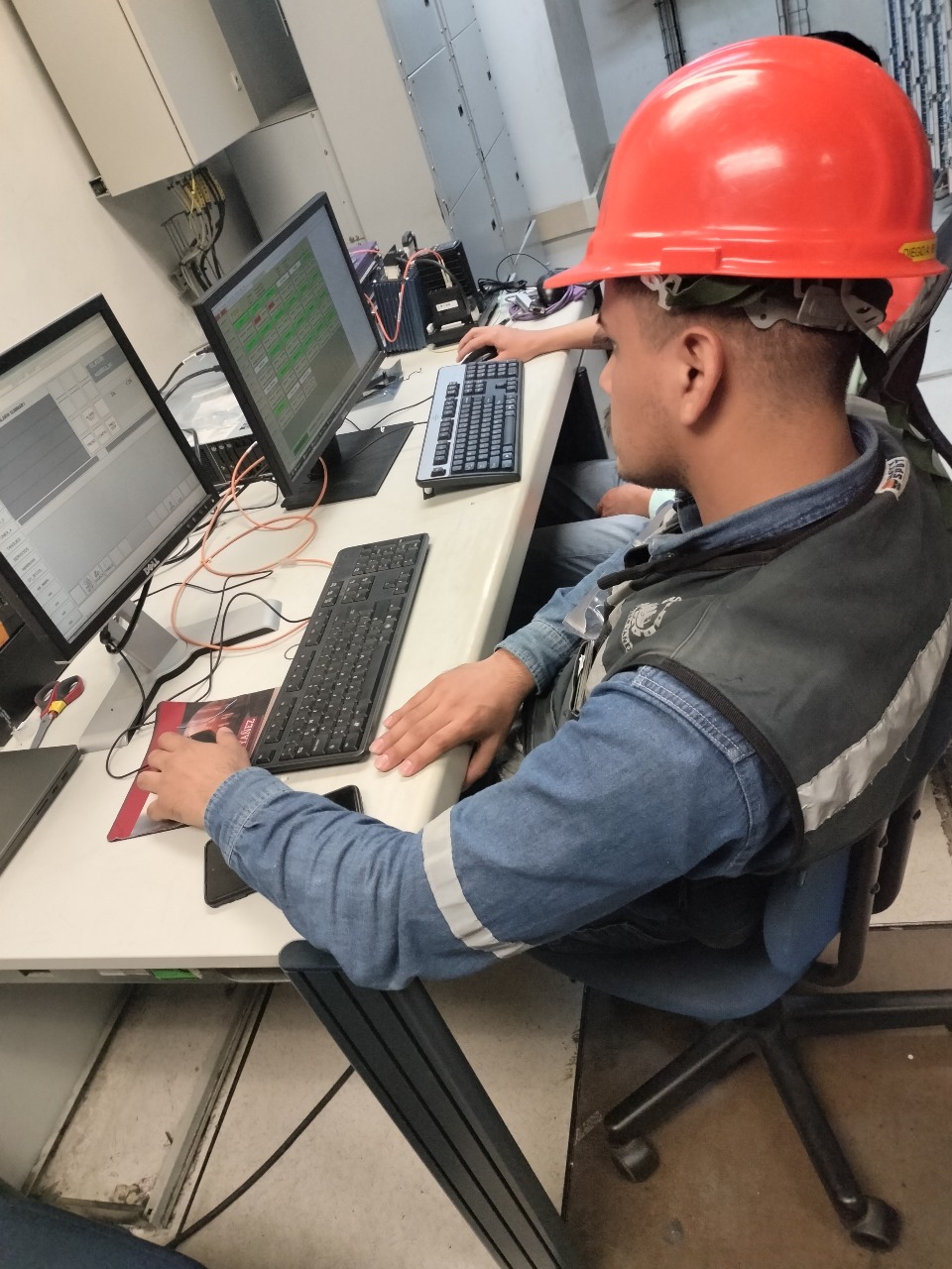 Comisionamiento y puesta en marcha en actualización de procesadores del D. C. S.