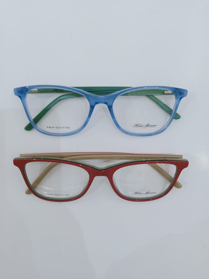 Modelo: A3034
Colores: Azul, Rojo