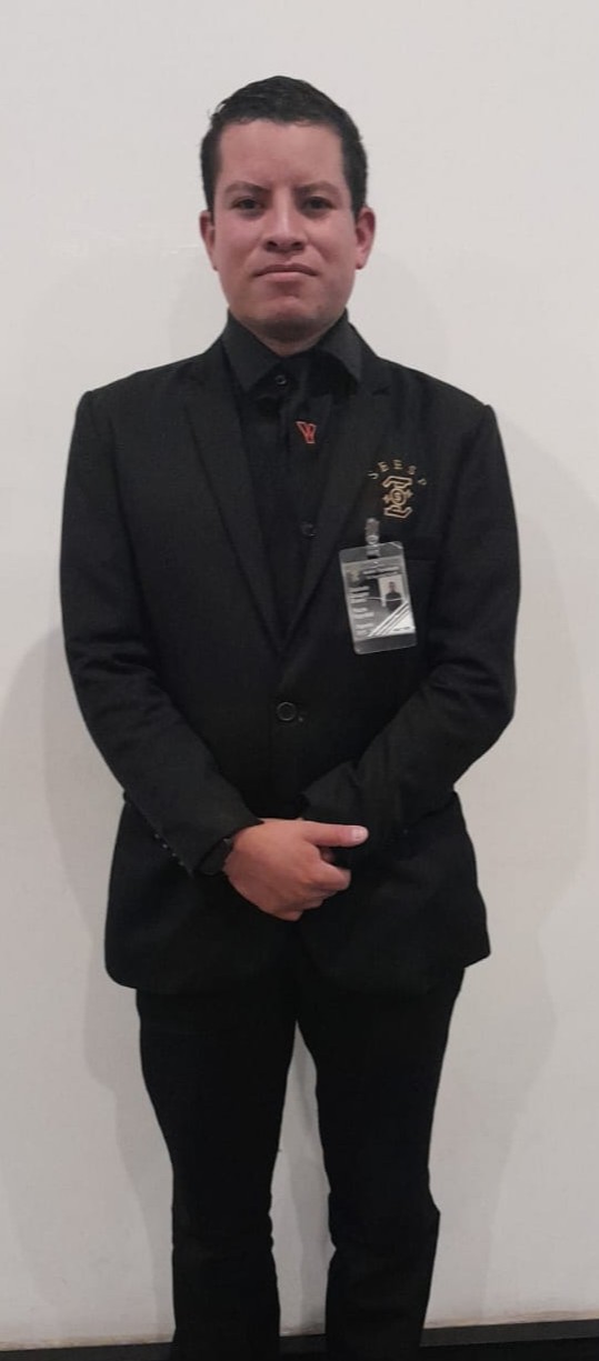 Pantalla digital con gráficos de seguridad y texto resaltado de 'Security' en un entorno moderno. Pantalla digital con gráficos de seguridad y texto resaltado de 'Security' en un entorno moderno.