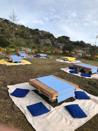 1Mesa Picnic Baja + 6 cojines + tapete+
Camino de Mesa
1m x 1.17cm
Alquiler $ 80.000
Precio Unitario