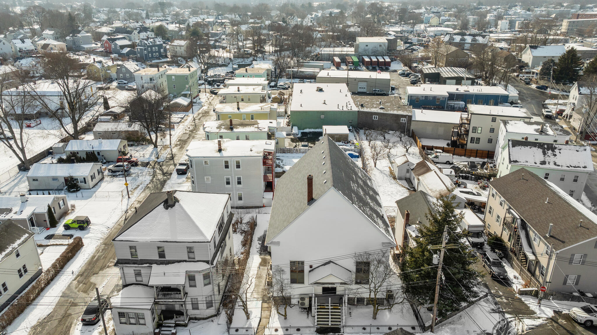 https://0201.nccdn.net/1_2/000/000/191/84a/0-park-st-peabody-ma-01960-usa-004-011-30-outdoor4-mls_size.jpg