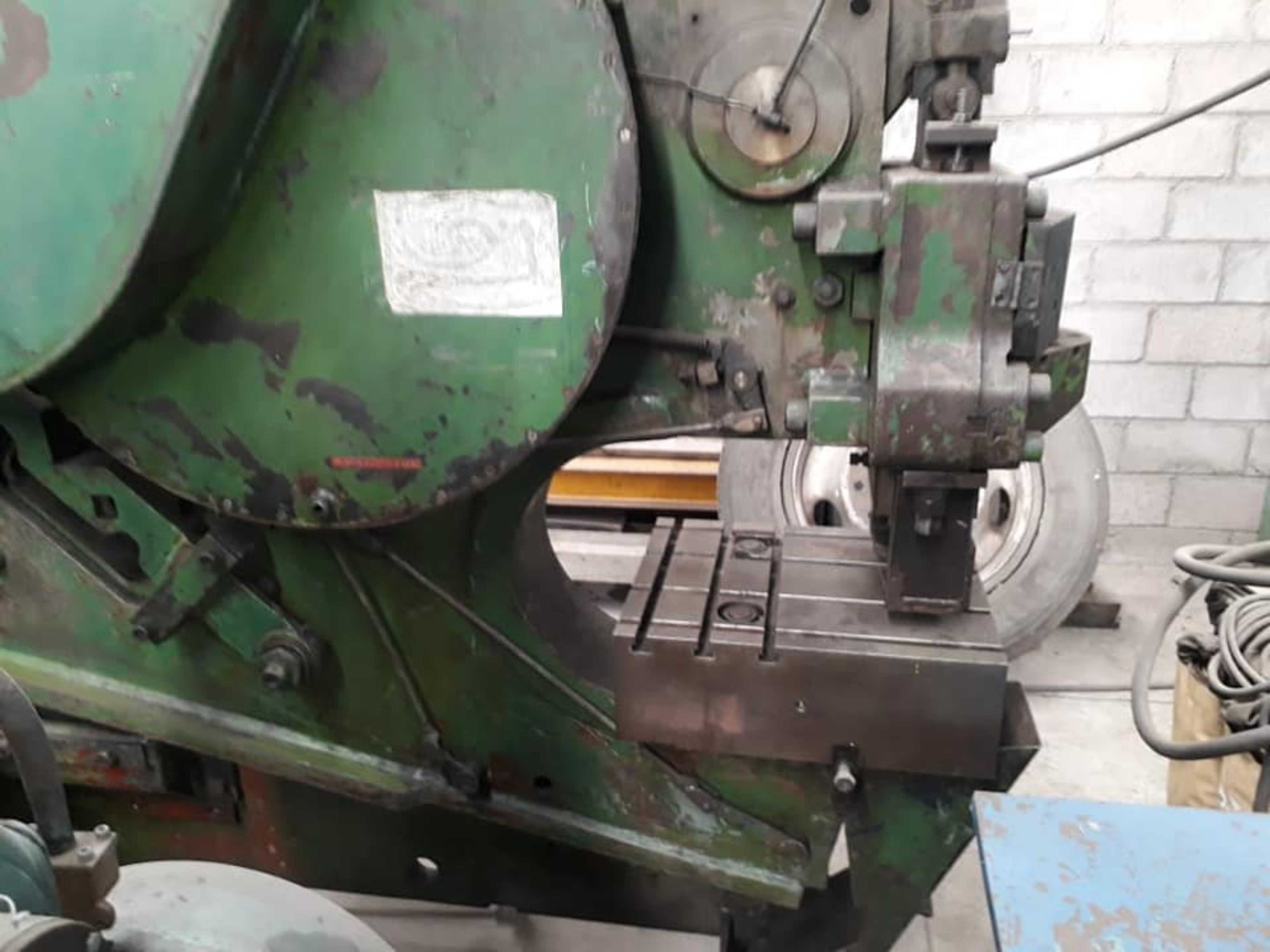 https://0201.nccdn.net/1_2/000/000/191/e98/metalero-2.jpg