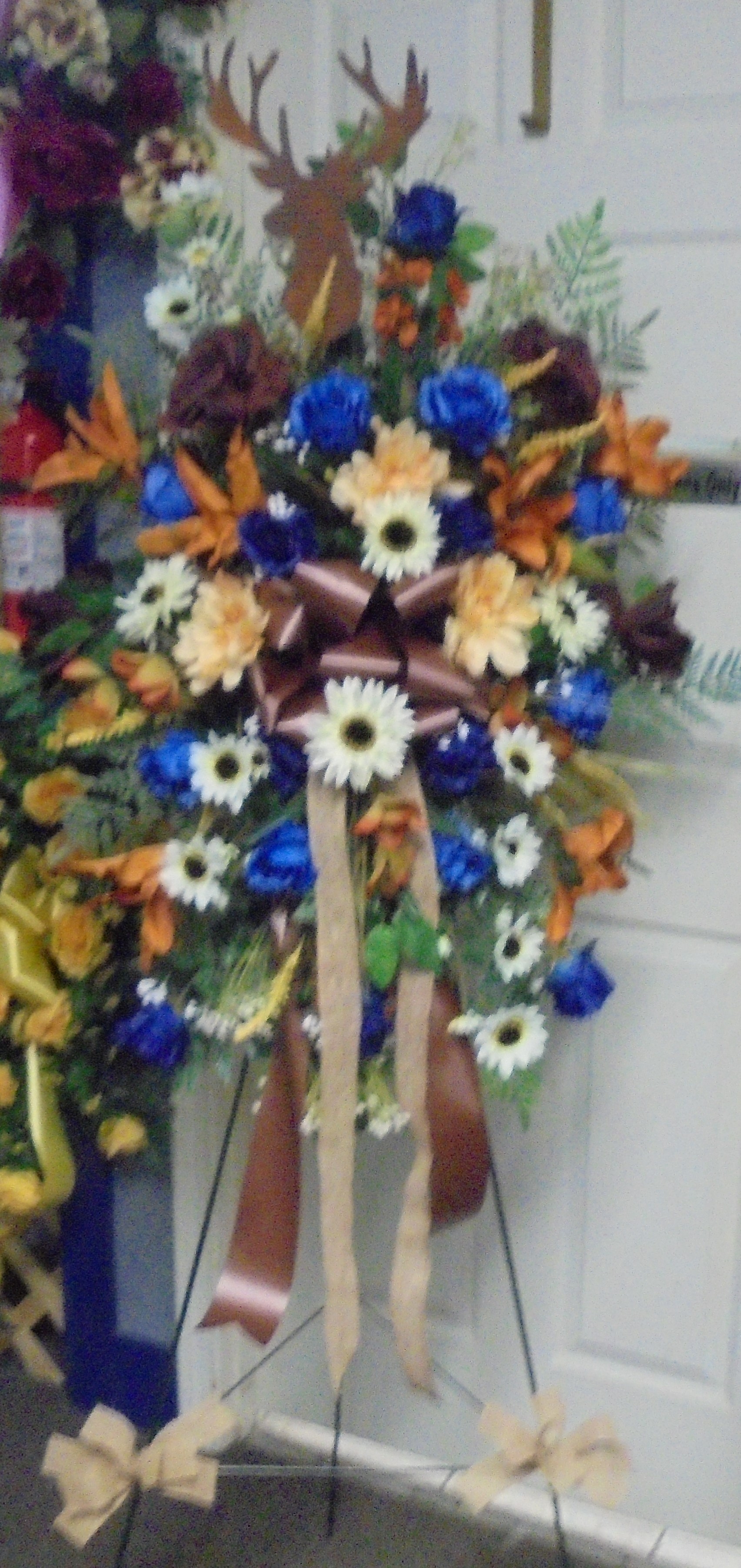 (SORRY OUT OF STOCK!!)
(3) "SILK" Fall Standing Spray
W/ Deer 
$150.00