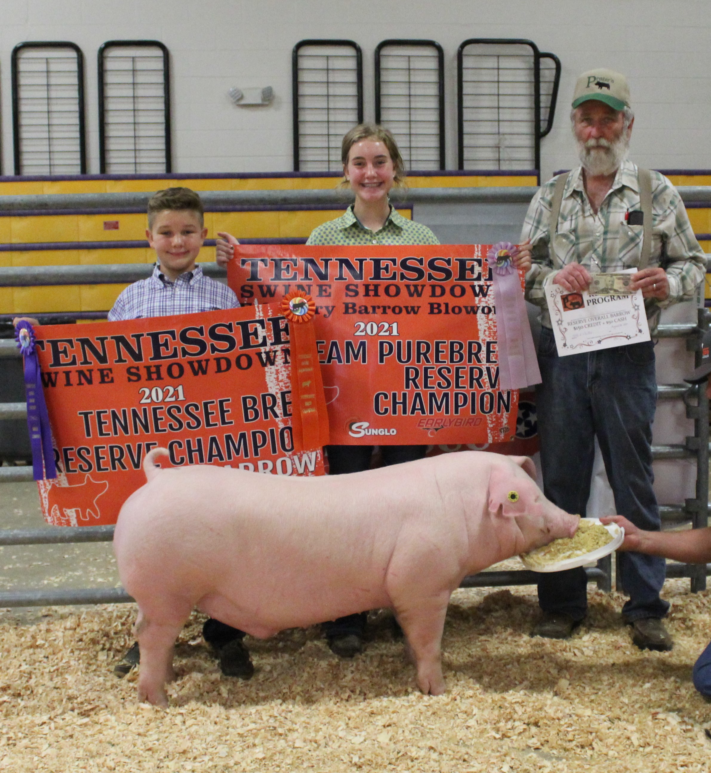 Brooks Peterson
2021 TN Swine Showdown
Champion Chester White 
(TN Kids Only) 
Reserve Champion Barrow 
(February  Barrow Blowout)
Champion Chester White
 (TN Bred)
Reserve Champion Overall Barrow 
(TN Bred)
