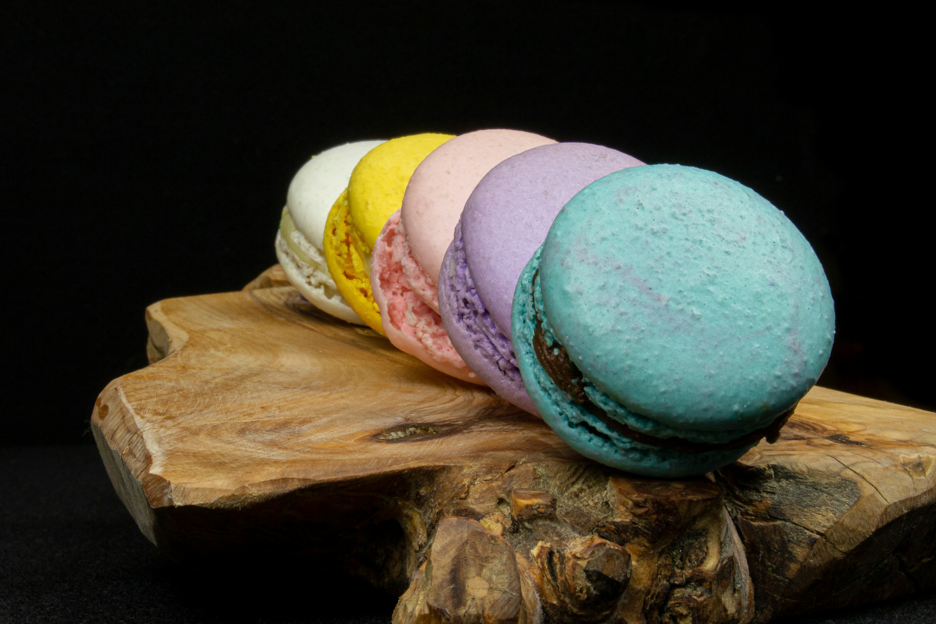 macarrones verde blanco y rosa