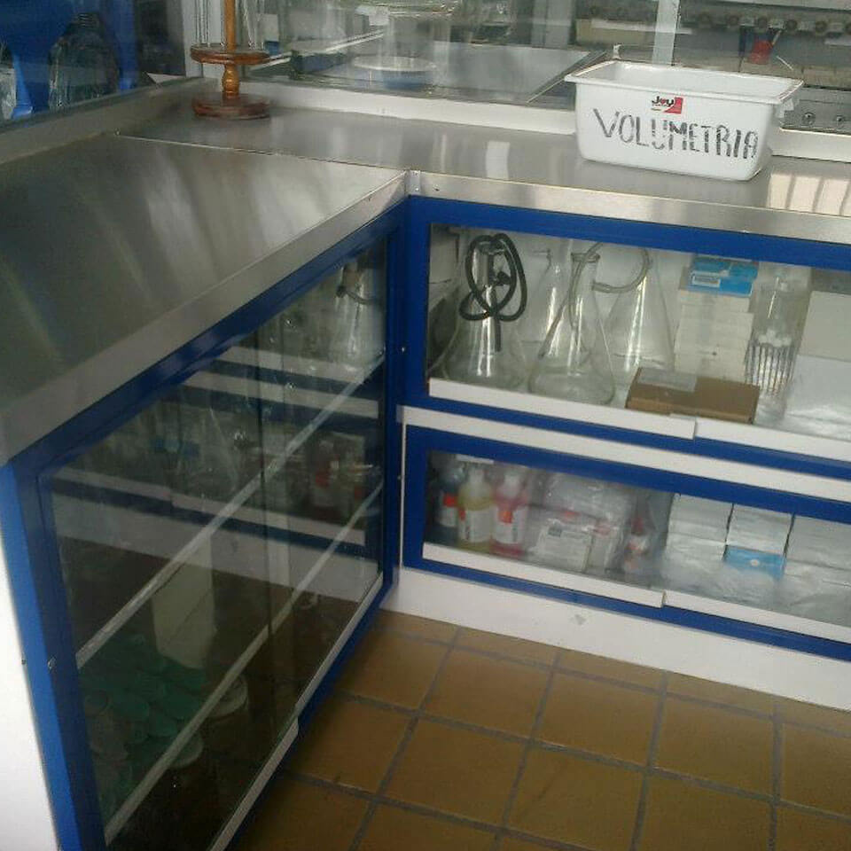 Diquimaly S.A. de C.V. - CRISTALERIA PARA LABORATORIO