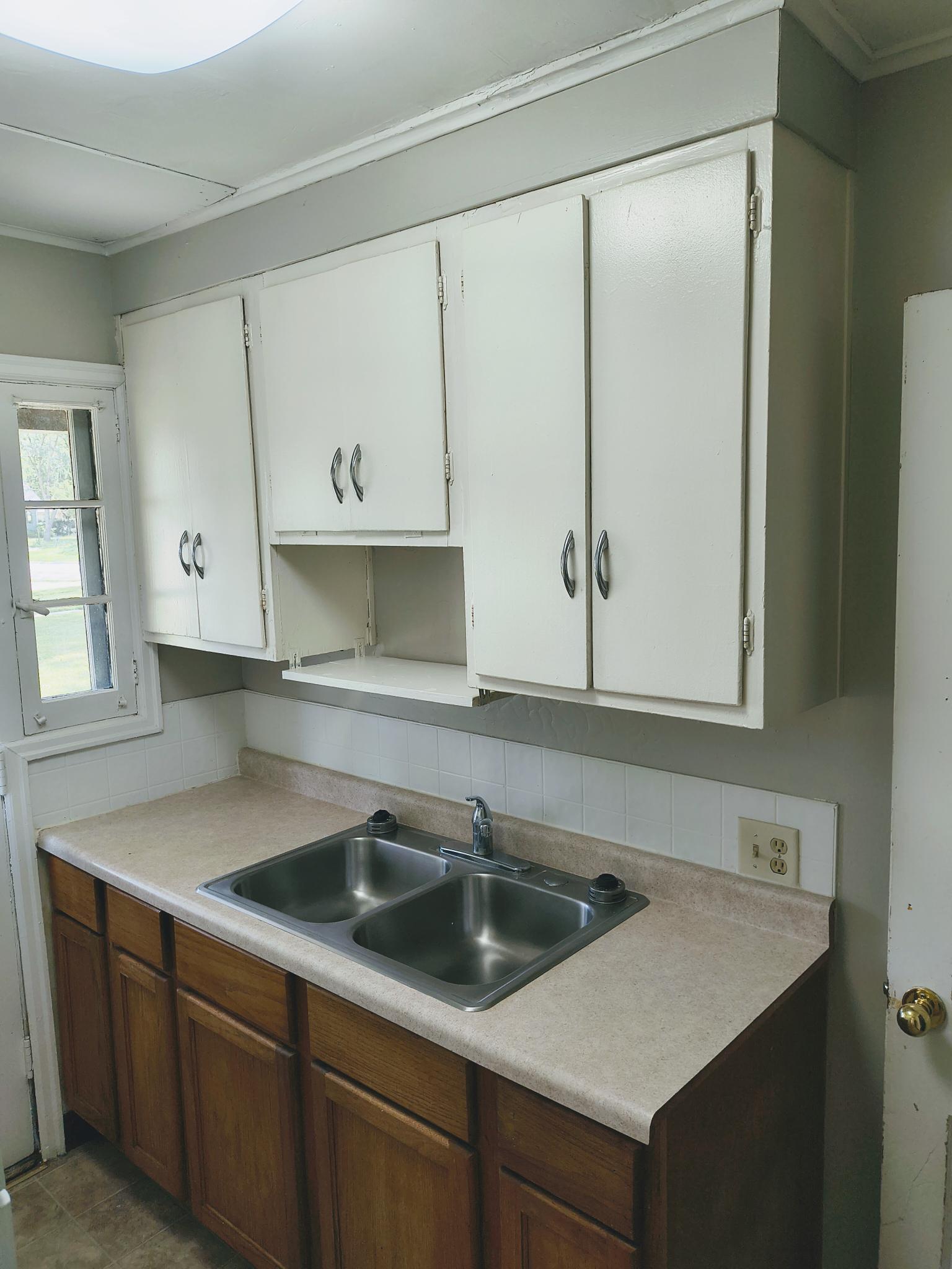 https://0201.nccdn.net/1_2/000/000/193/d8f/kitchen.jpg