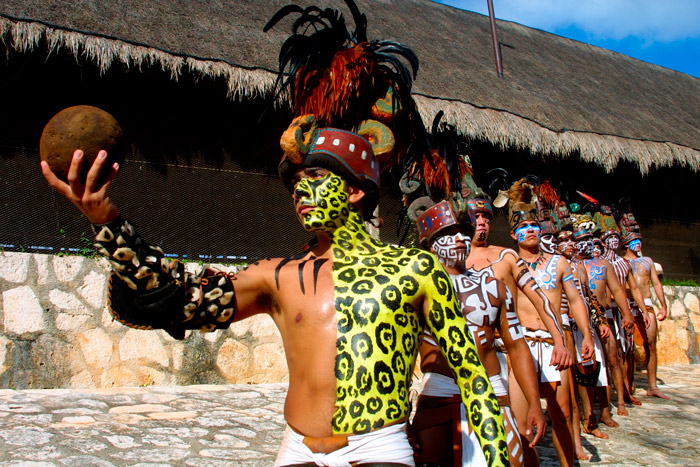 DESCUBRE EL RITUAL DEL JUEGO DE PELOTA