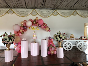 Kit 5 Cilindros Rosados
FORRADO EN TELA DEL COLOR
Principal 60, 5D X 80CM Altur
Mediana 40, 5D X 1,02 M Altura .
Pequeña 40, 5D X 58 CM Altura.
$ 200.00
Carreta Sin Techo
$ 130.000
Medidas:
Altura 80cm
Largo 2.20m
Profundidad 92cm