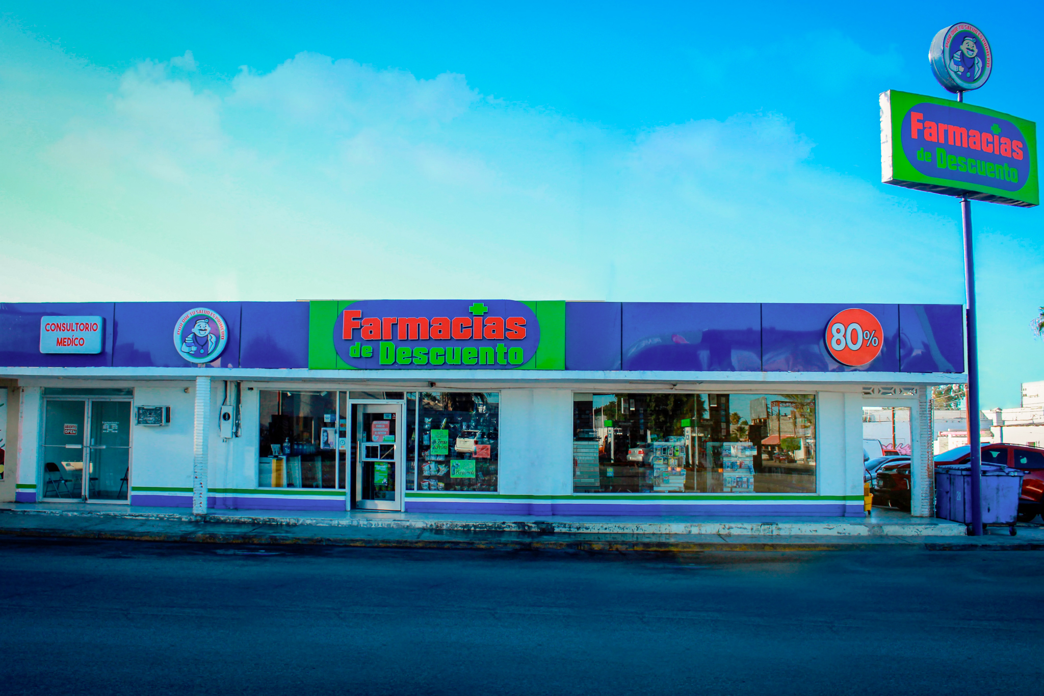 Sucursal Centro
Calle Nicolas Bravo Y Fco. Imadero
6383833131
