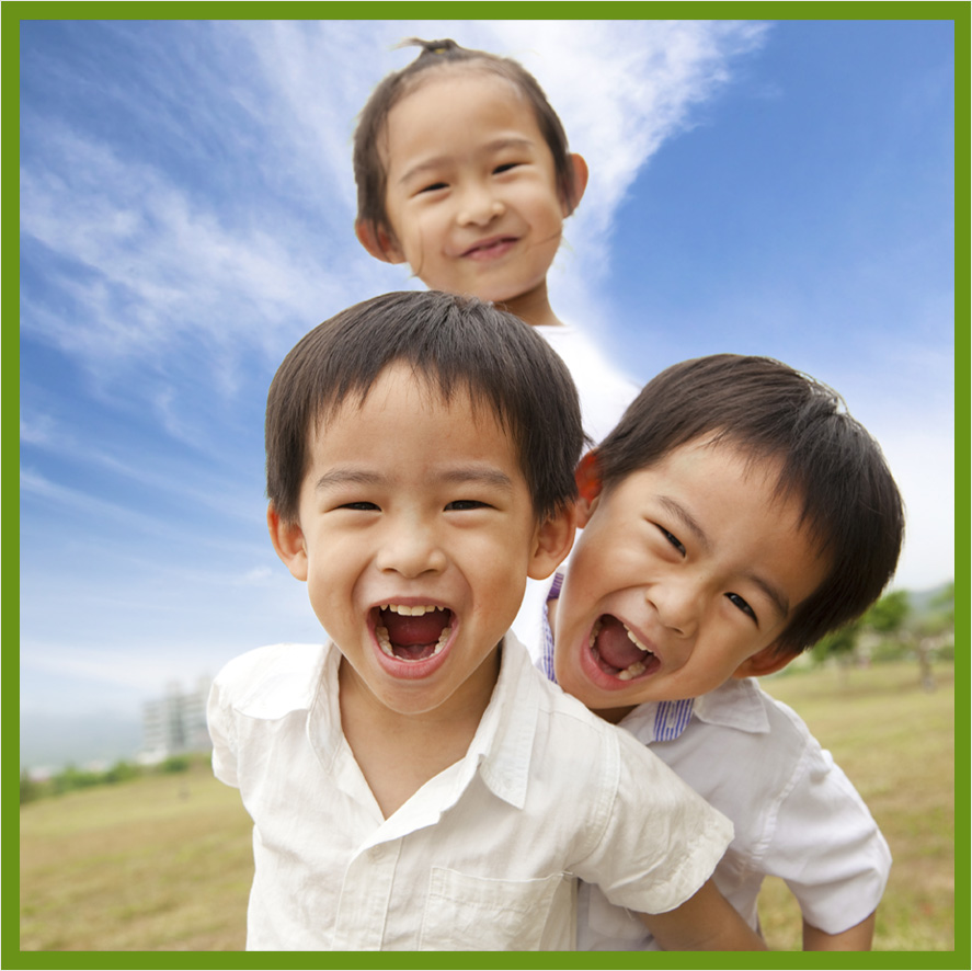 Three smiling children||||