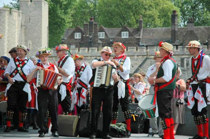 Merrydowners at the Tower of London
