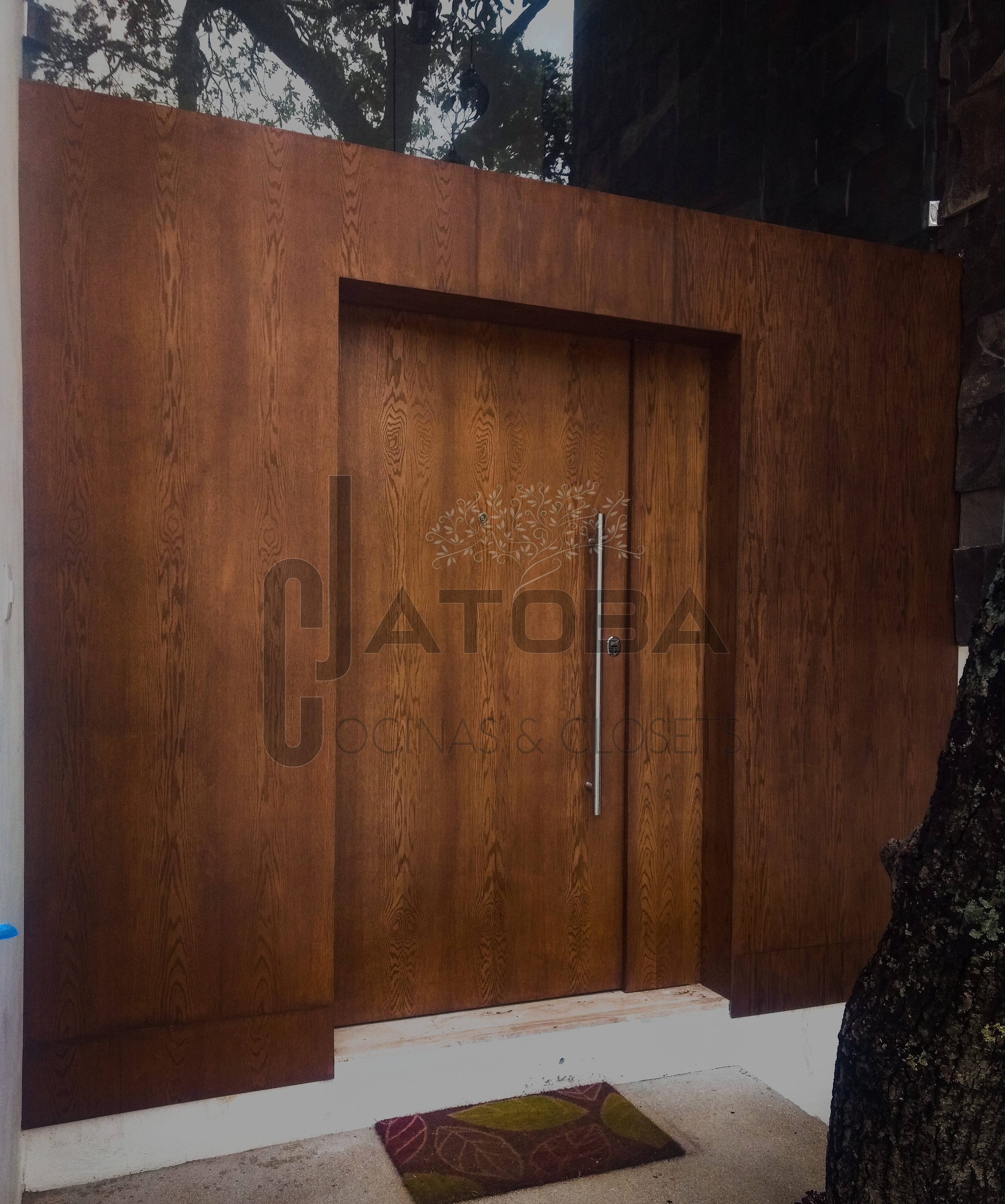 https://0201.nccdn.net/1_2/000/000/195/ce4/PUERTA-PRINCIPAL_Jatoba-3456x4144.jpg