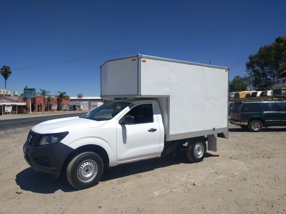 campers volado chasis nissan  