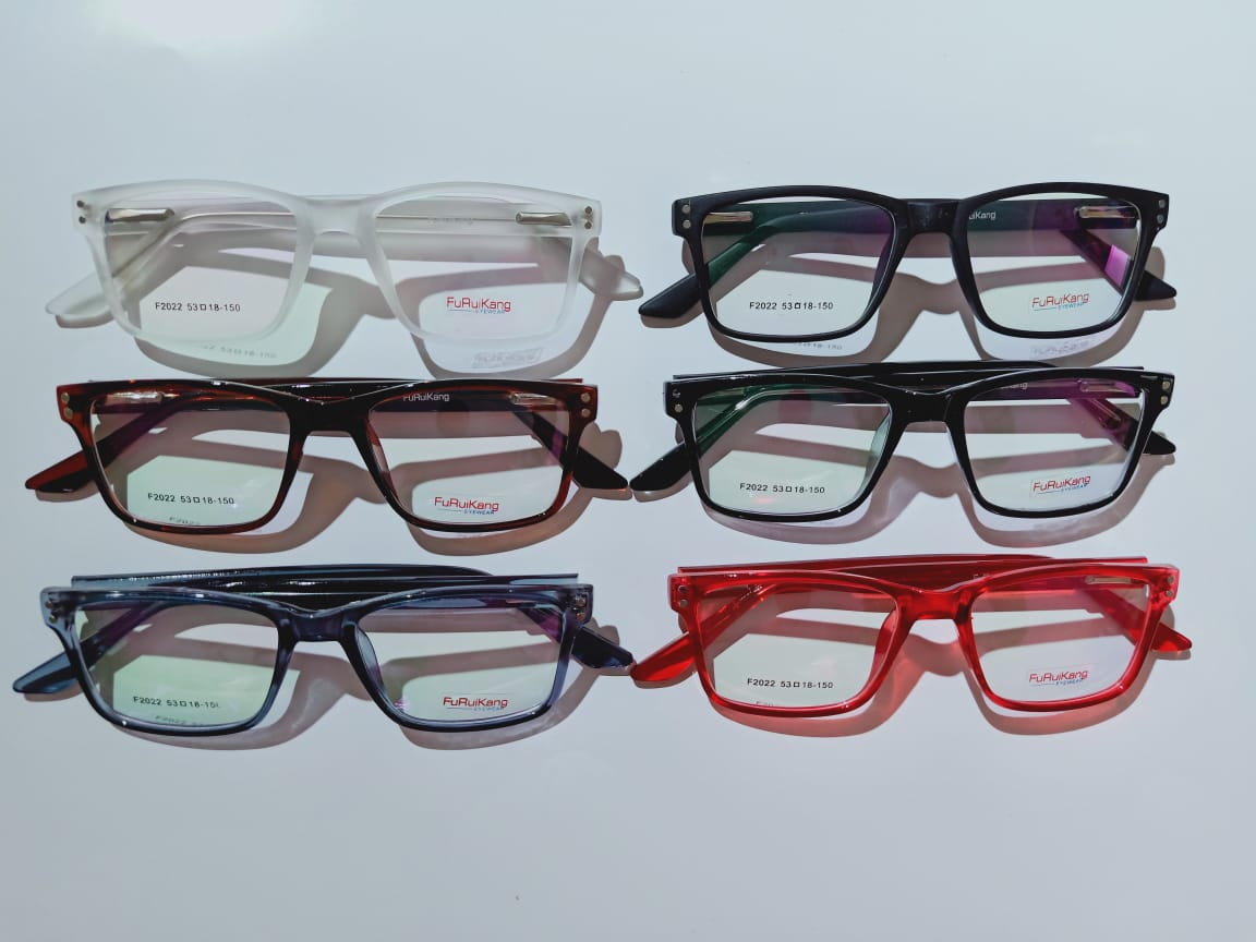 Modelo: F2022
Colores: Gris, Blanco, Negro, Negro mate, Cafe y Rojo