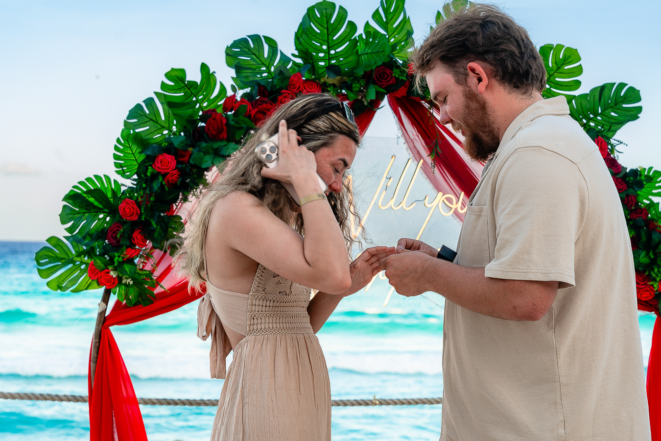 https://0201.nccdn.net/1_2/000/000/196/601/romantic-proposal-in-cancun-fiesta-americana-allinclusive59.jpg.jpg