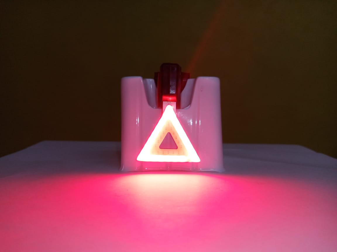 Faro Trasero triangular Intermitente