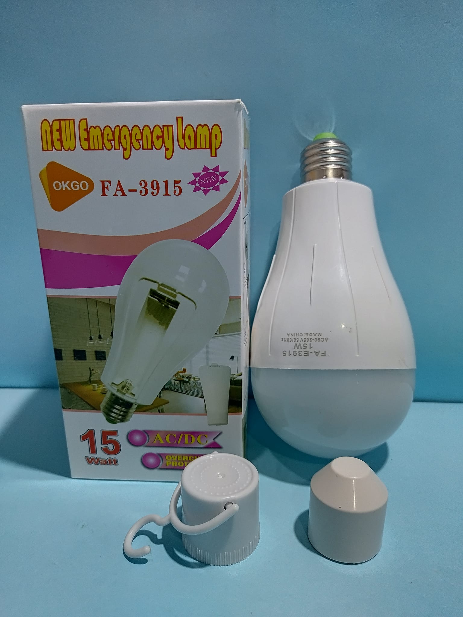 FA-3915
FOCO RECARGABLE
PRENDE AUTOMATICO AL CORTE DE CORRIENTE ELÉCTRICA
( 1 PILA RECARGABLE 15W )