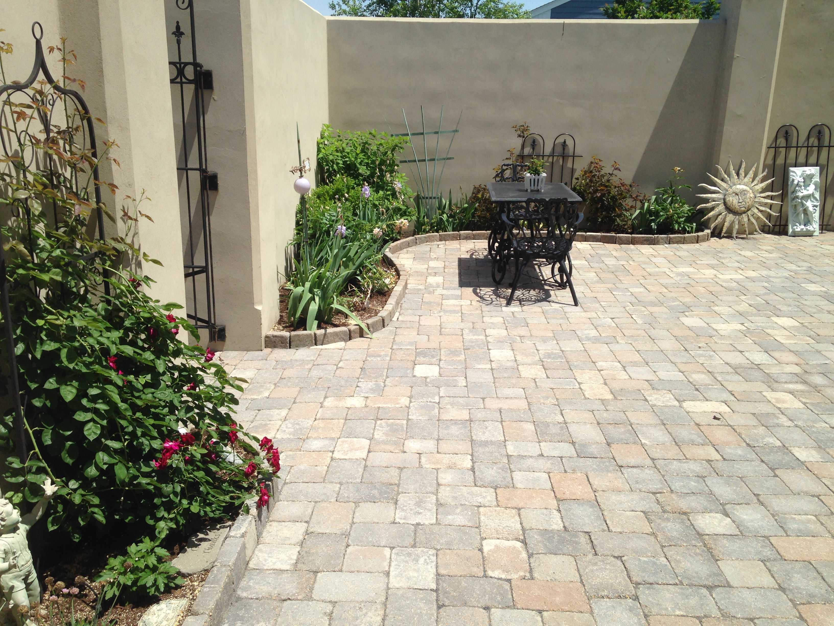 https://0201.nccdn.net/1_2/000/000/19a/178/ledgerock-timberwood-patio.jpg