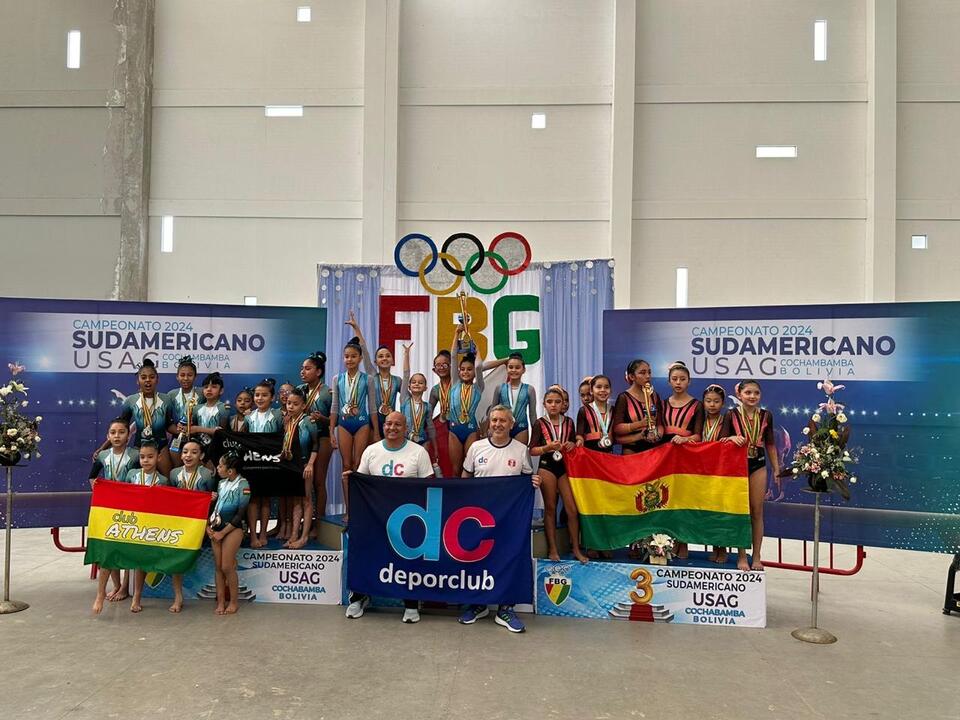 Gimnastas de Deporclub en Cochabamba