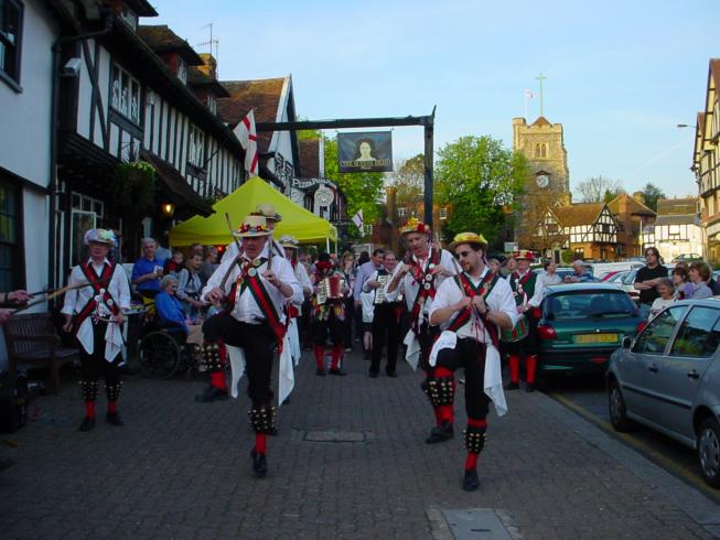 Queens Head Pinner - Hemsley Sword Dance