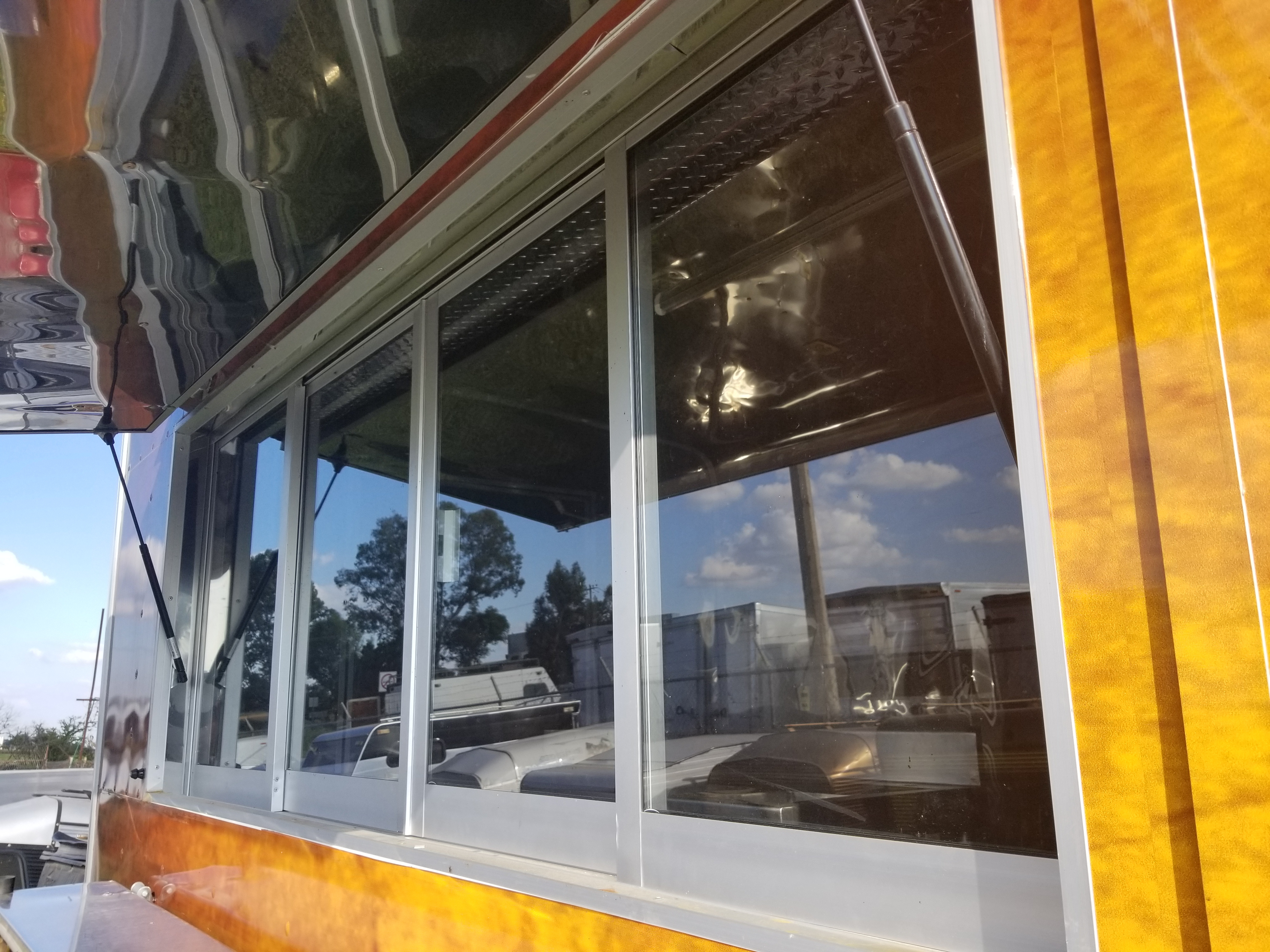 ACCESORIOS REMOLQUES LONCHEROS