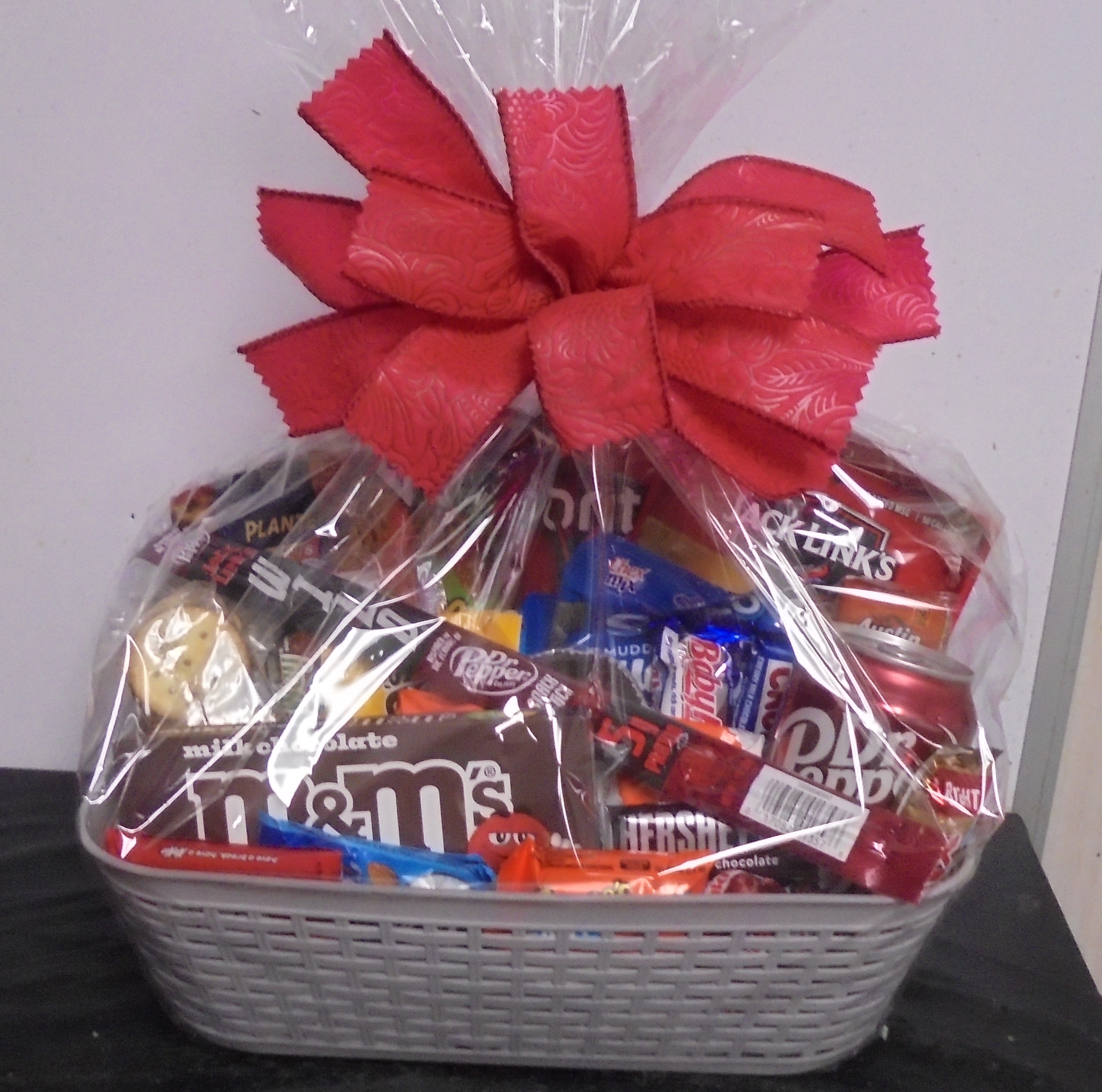 (14) Goodie Basket
W/ Dr Pepper
$65.00