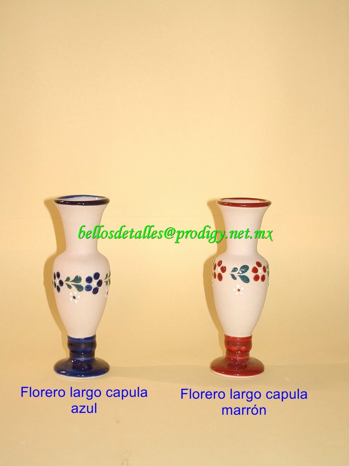 https://0201.nccdn.net/4_2/000/000/000/1ce/Florero-largo-capula-azul-y-marr--n-1200x1600.jpg
