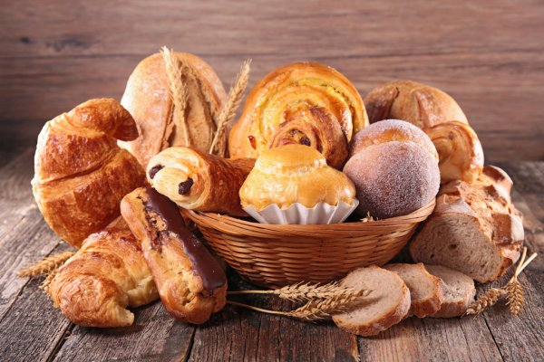 https://0201.nccdn.net/4_2/000/000/000/965/depositphotos_81270964-stock-photo-croissant-and-various-bread.jpg