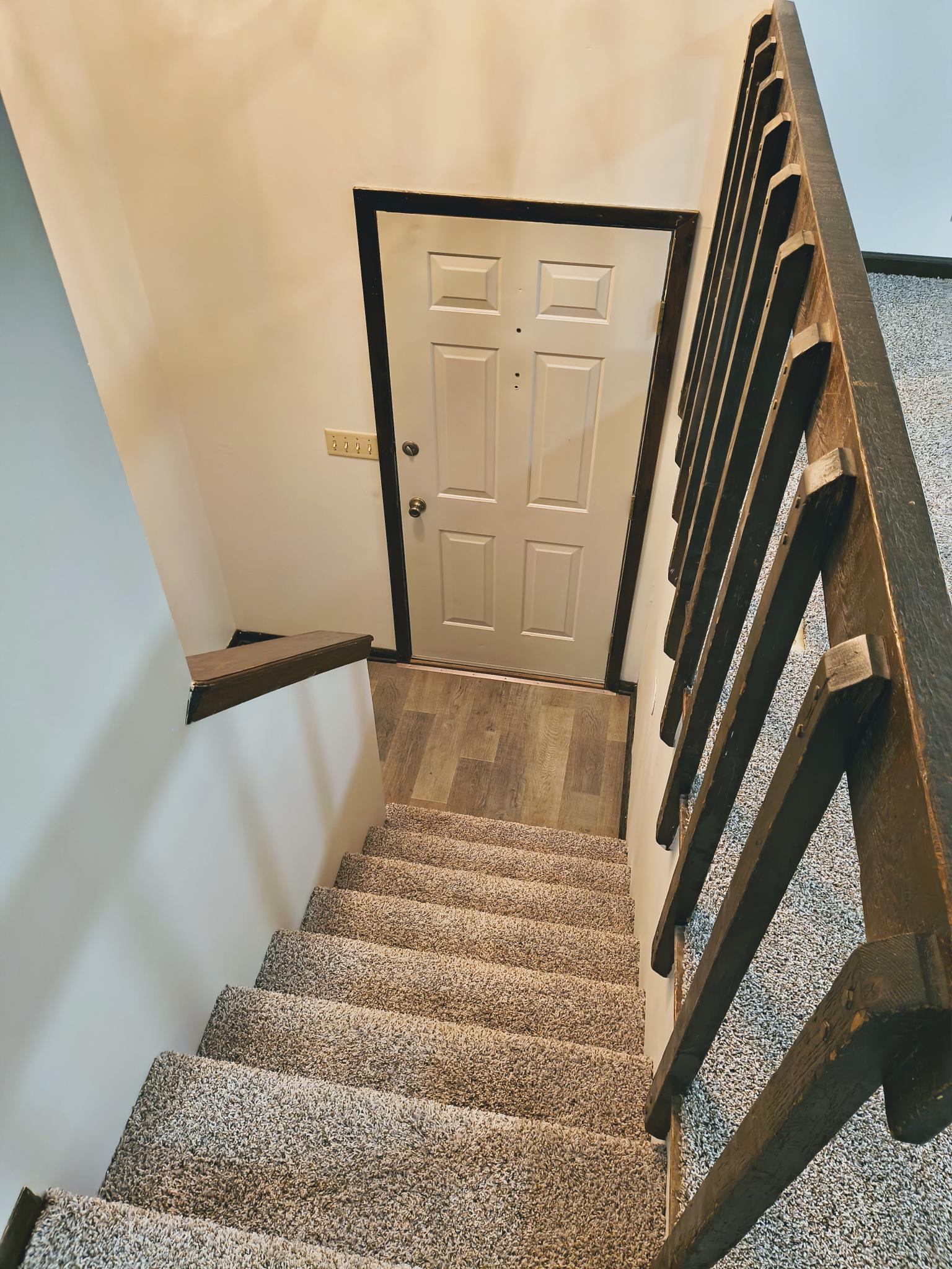https://0201.nccdn.net/4_2/000/000/001/641/stairs.jpg
