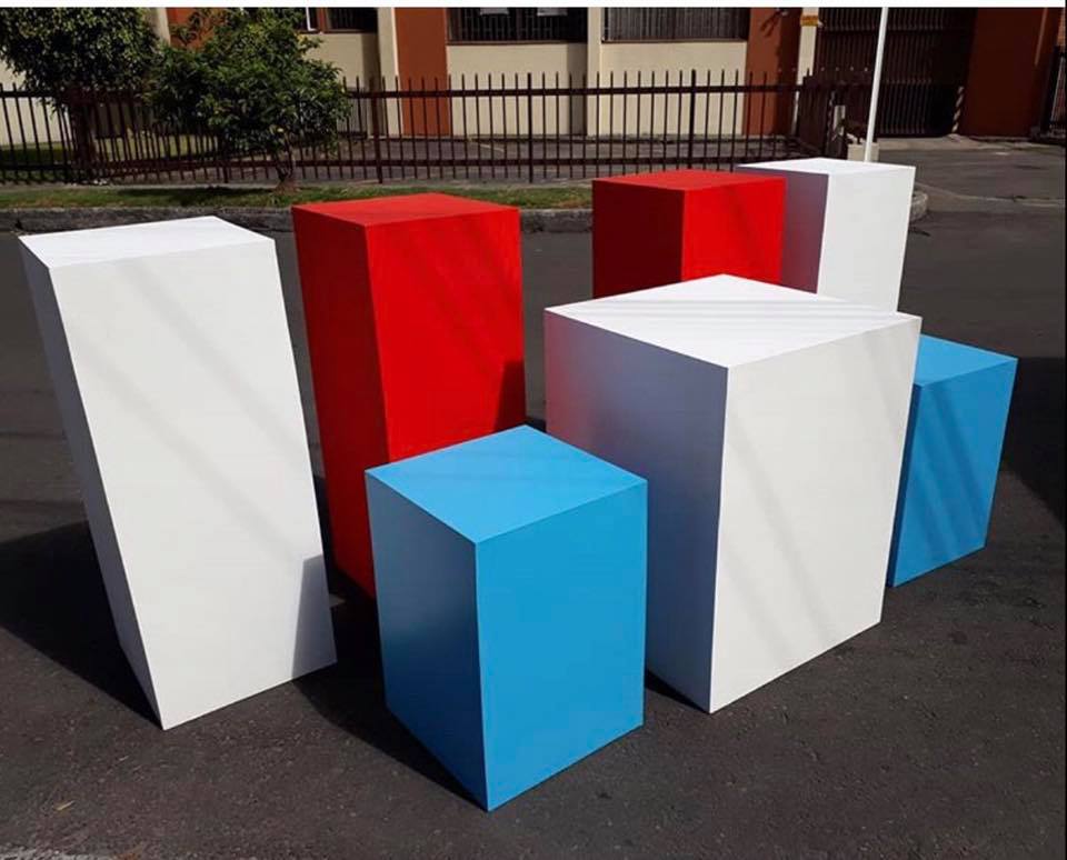 kit 5 Cubos Manejamos Variedad de Colores
FORRADO EN TELA DEL COLOR
Principal 60x60cm
80CM Altura.
Alta 1,02 M Altura .41x41cm
Pequeña 58 CM Altura.41x41cm
$ 200.000