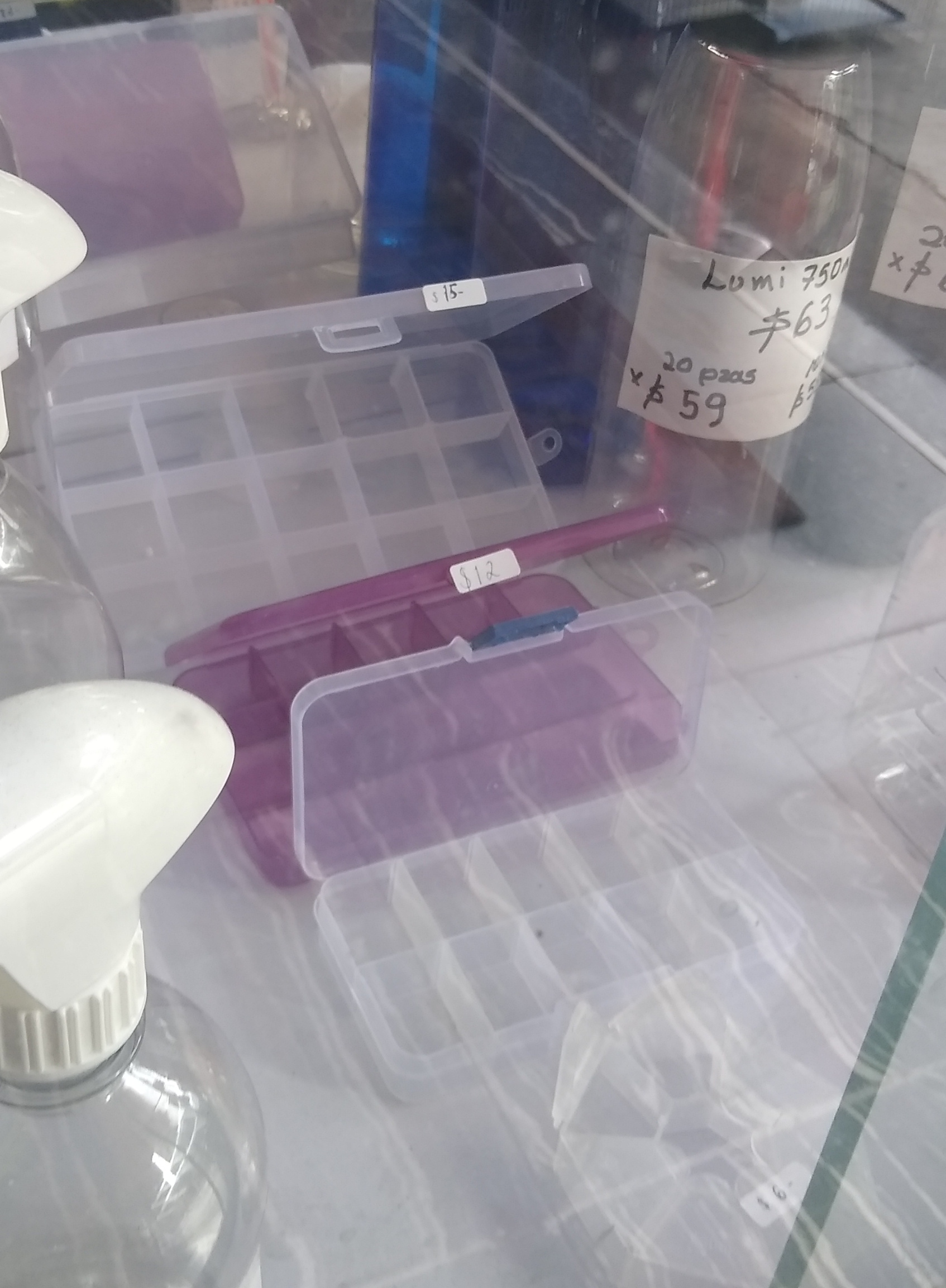 Pastilleros o cajas con separación