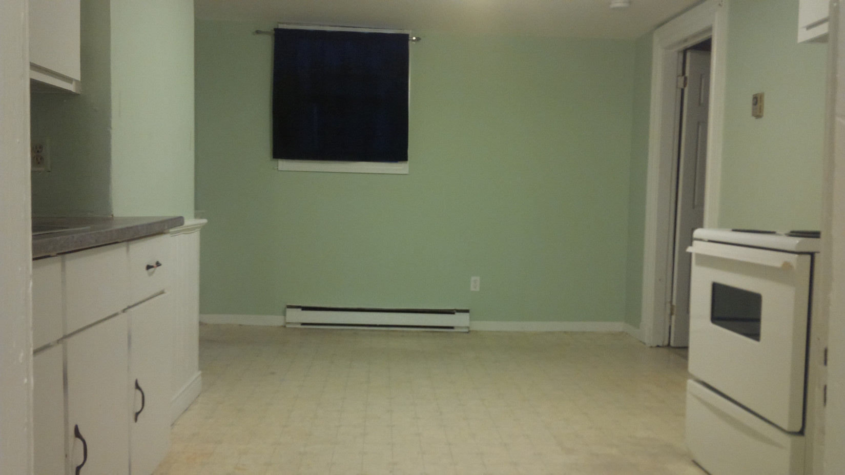 28 Wentworth #1 Kitchen