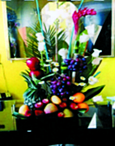 Arreglo A39 frutal para dama ó caballero.
$ 950