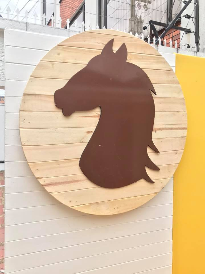 Silueta Caballo
 para la venta 
$120.000