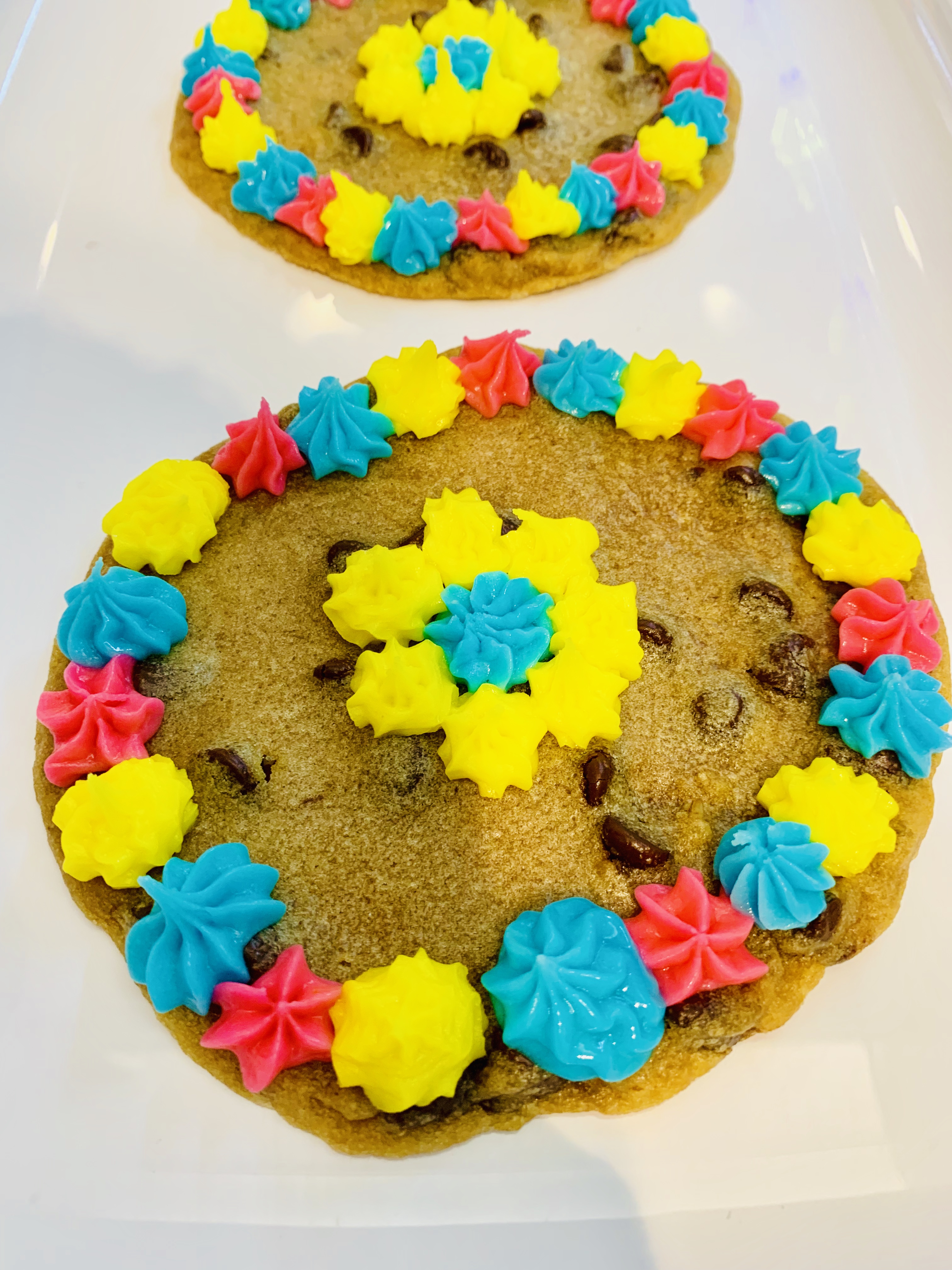 https://0201.nccdn.net/4_2/000/000/008/486/Mini-Cookie-Cake.jpg