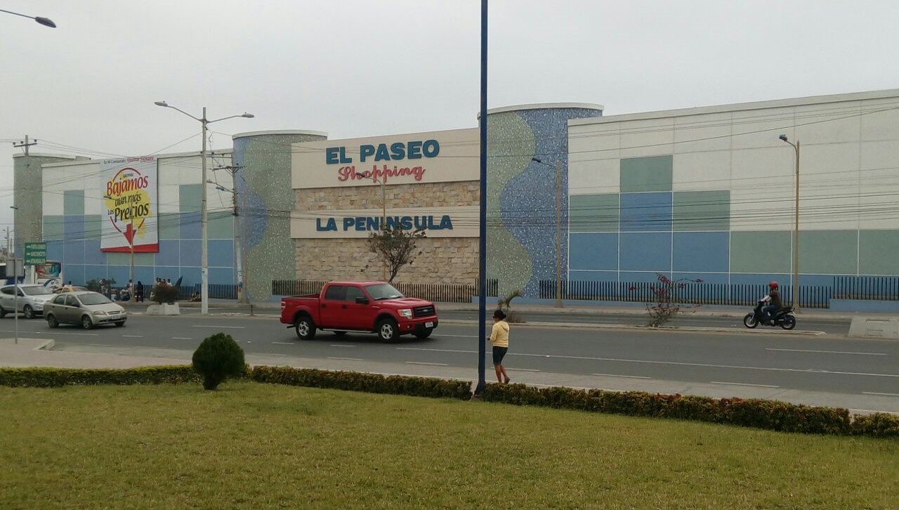 PASEO SHOPPING LA PENINSULA (LA LIBERTAD 2013)