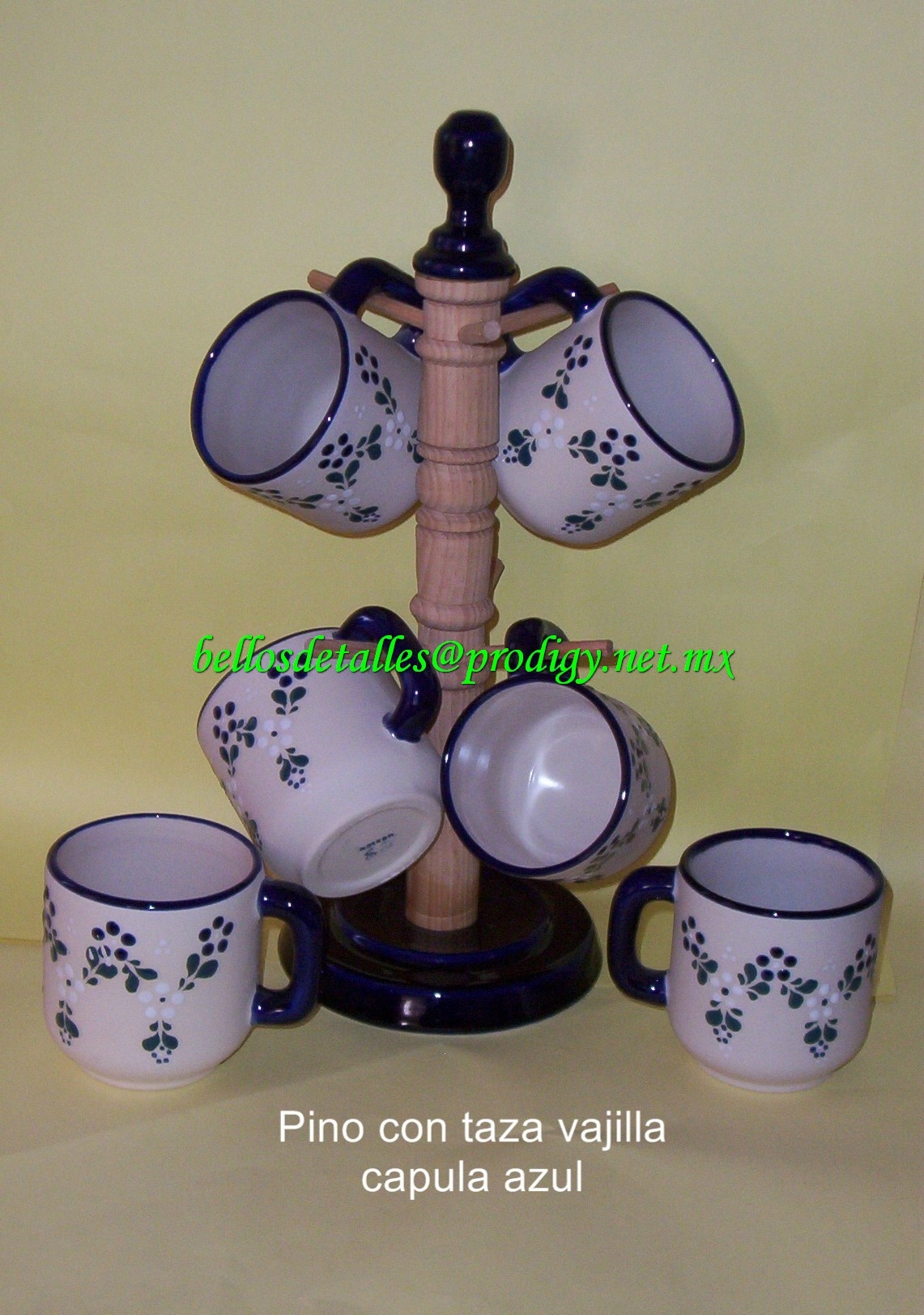 https://0201.nccdn.net/4_2/000/000/008/486/Pino-con-taza-vajilla-capula-azul-1141x1623.jpg