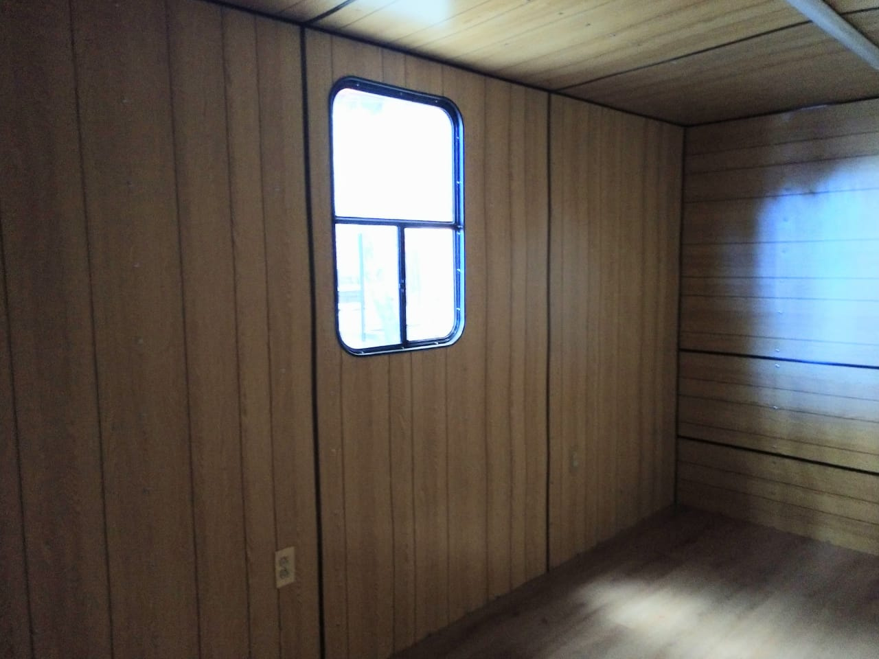 INTERIORES DE REMOLQUES 