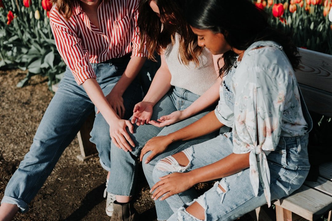 https://0201.nccdn.net/4_2/000/000/008/486/liberty-united-church-bessemer-city-nc-girls-praying.jpg