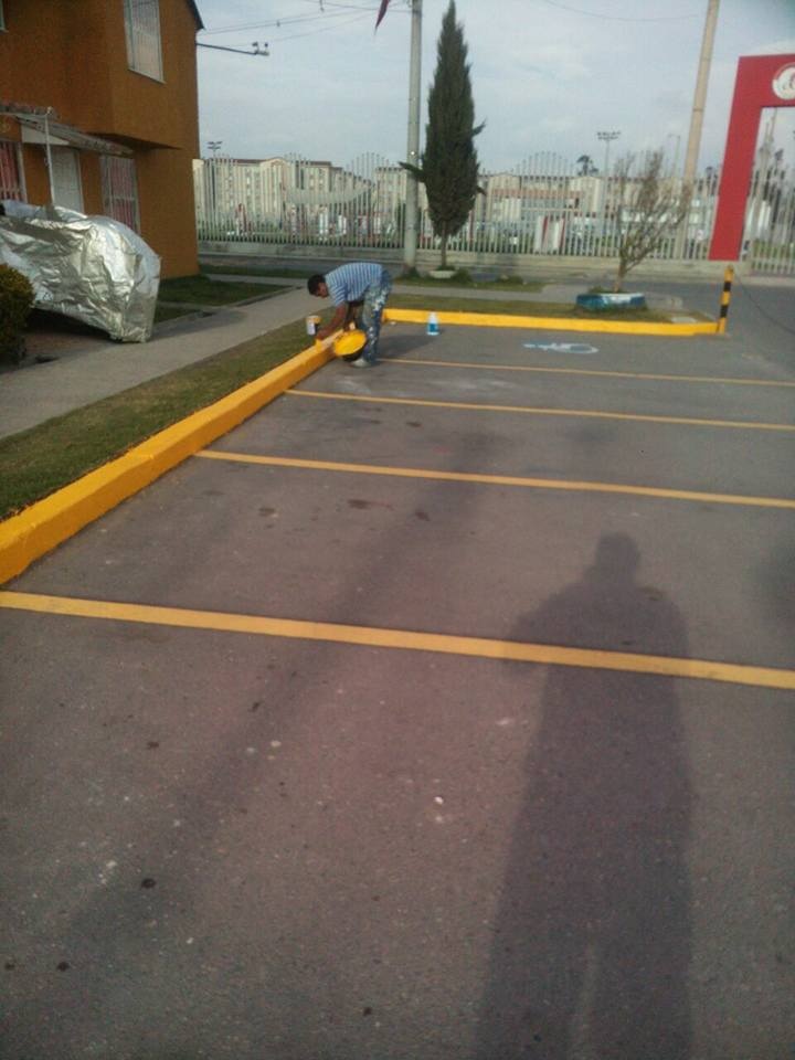 Demarcación  y mantenimiento de zonas comunes